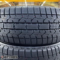 215/55 R17 TOYO OBSERVE GARIT GIZ 2017 (445T40325)