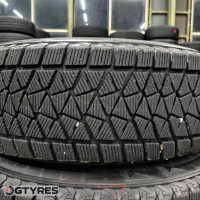 215/70 R16 BRIDGESTONE BLIZZAK DM-V2 2018 (718T40325)