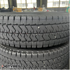 195/80 R15 L.T. BRIDGESTONE BLIZZAK VL10 2023 (723T40325)