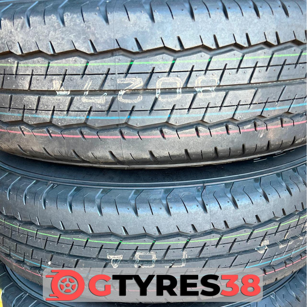 195/80 R15 L.T.  DUNLOP  2020 (235AT40304)  1 