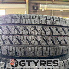 215/70 R17.5 L.T. BRIDGESTONE BLIZZAK W979 2023 (352T40325)